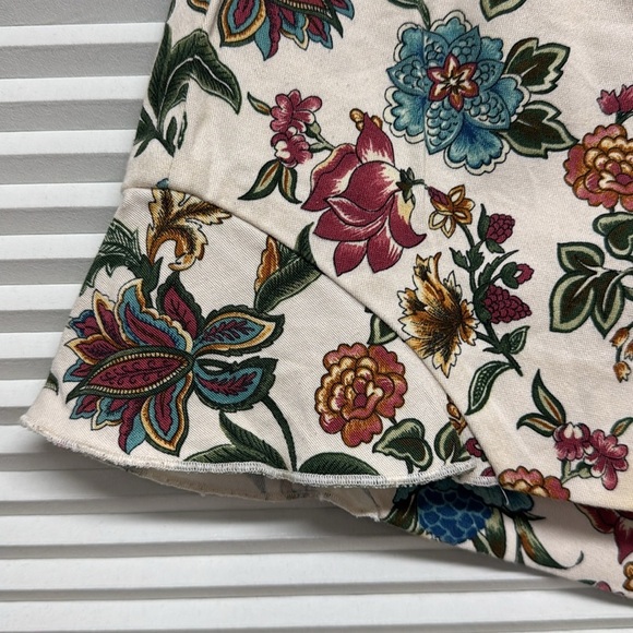 Zara Basic Collection Cream Floral Print High Waist Shorts Size Large - Picture 3 of 7